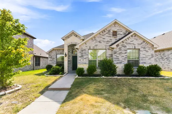 105 Finlee Lane, Red Oak, TX 75154