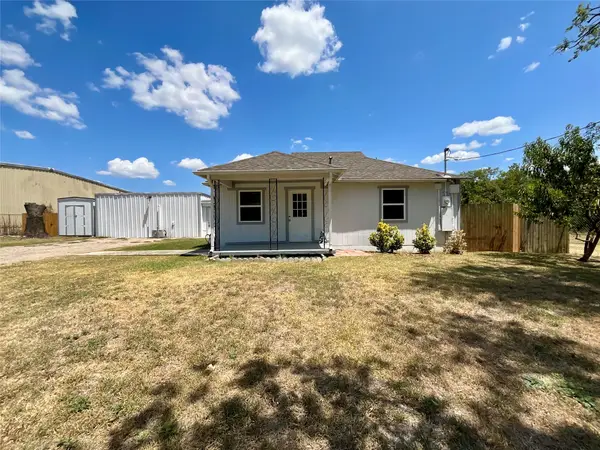 211 Ramsey Street, Cedar Hill, TX 75104