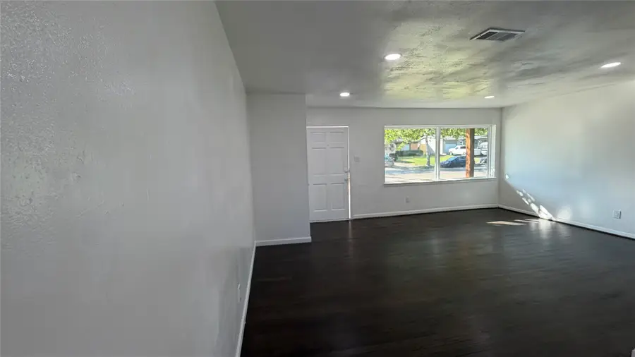 10816 Mandalay Drive, Dallas, TX 75228 - #3