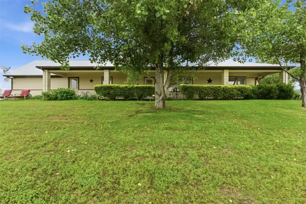 1085 Cr 407, Glen Rose, TX 76043