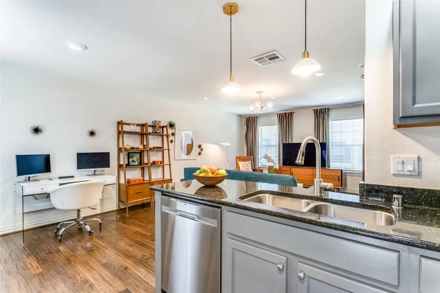 4727 Bradford Drive #4727B, Dallas, TX 75219 - #3