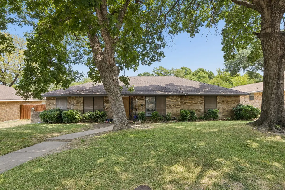 3060 Kiestridge Drive, Dallas, TX 75233 - #1