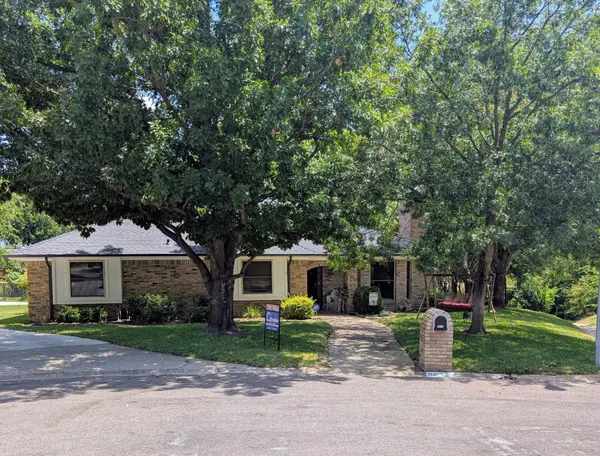 8832 Arbor Crest Court, Fort Worth, TX 76179