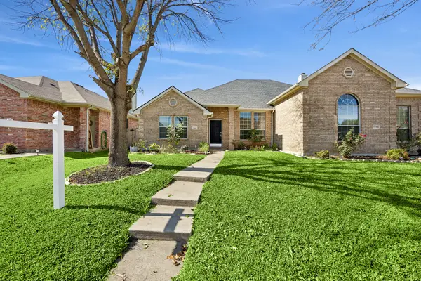 1747 Preston On The Lake Boulevard, Little Elm, TX 75068