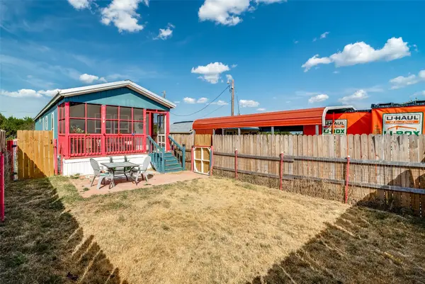 4415 Woodland Drive, Granbury, TX 76048