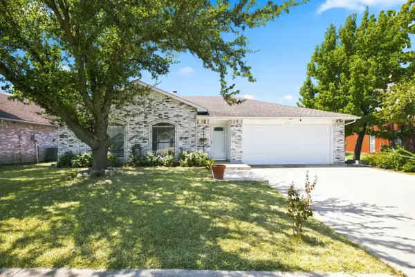 5814 Cypress Drive, Rowlett, TX 75089