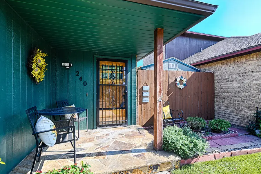 240 Dewey Court, Irving, TX 75060 - #2