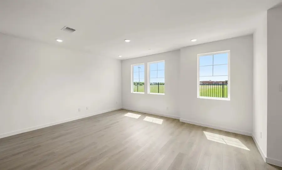 5717 Lakeview Drive, Watauga, TX 76148 - #3