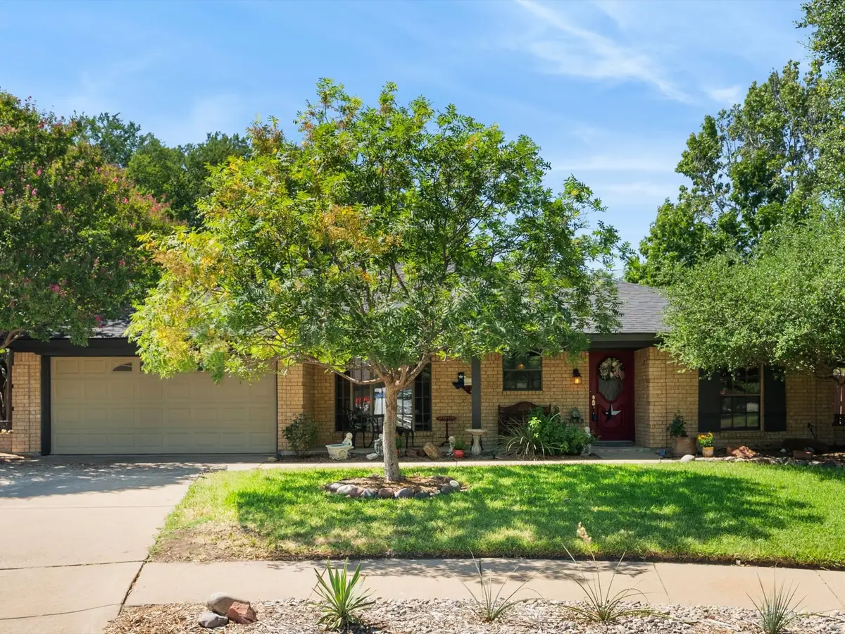 2501 New Haven Court, Bedford, TX 76022 - #1