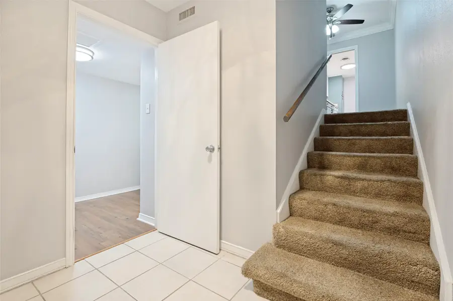 524 E Avenue J #C, Grand Prairie, TX 75050 - #3