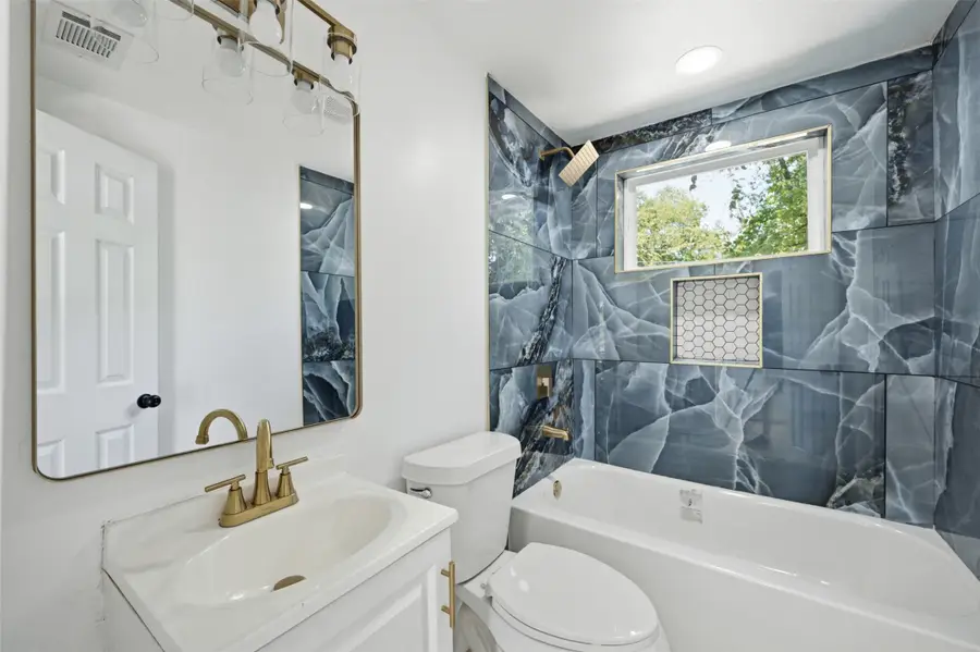 905 E Shaw Street, Fort Worth, TX 76110 - #3