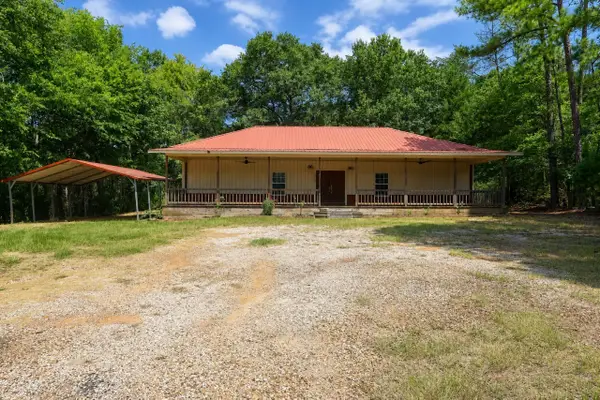 2210 West Corsicana St, Athens, TX 75751