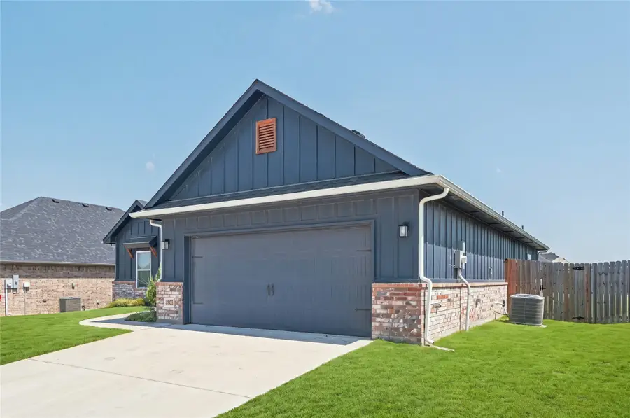 2805 Tulip Drive, Sherman, TX 75092 - #3