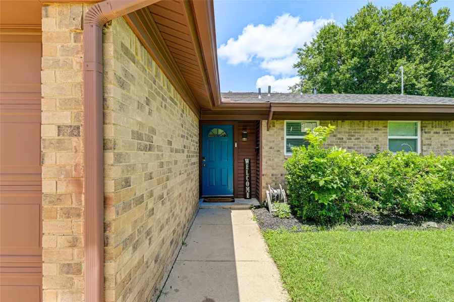 2009 Meadow Glen, Irving, TX 75060 - #2