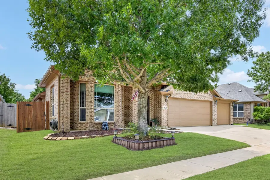 1120 Ponderosa Drive, Aubrey, TX 76227 - #2