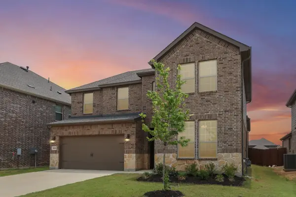 9808 Fall Brook Drive, Aubrey, TX 76227