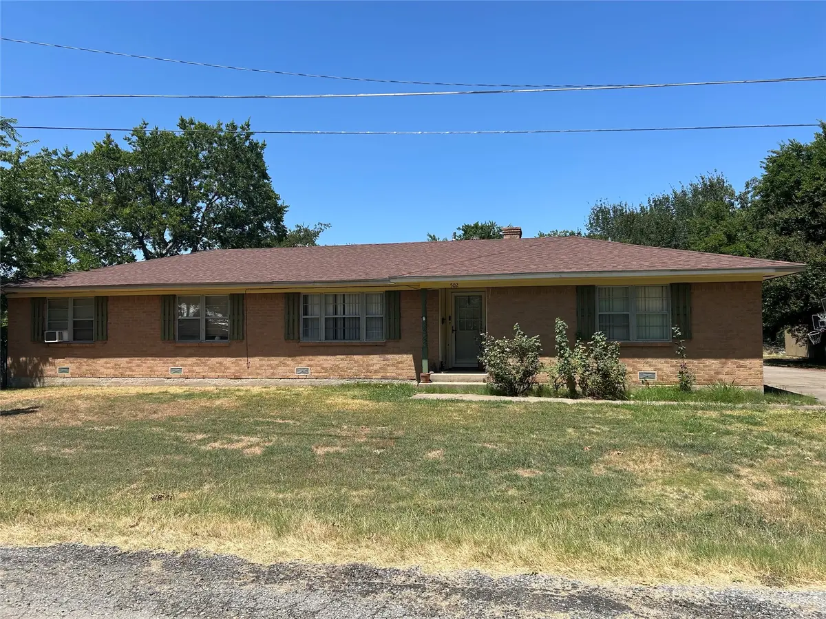 502 W Wrenn Street, Savoy, TX 75479 - #1