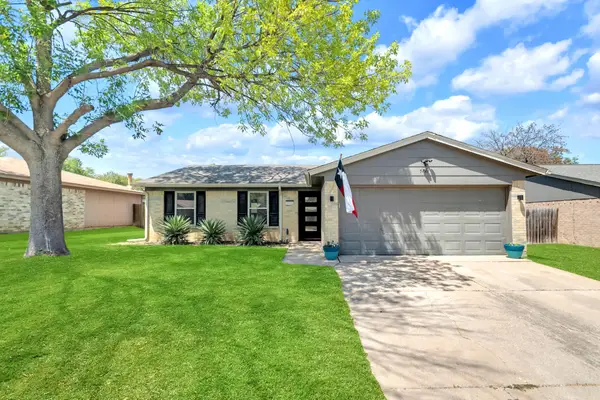 5721 Macneill Drive, Haltom City, TX 76148