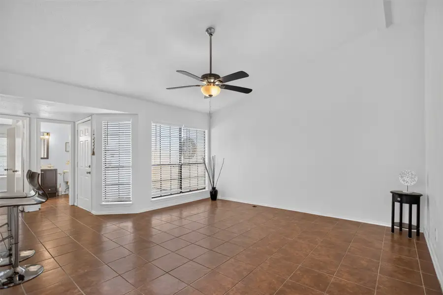 303 Liberty Place, Grand Prairie, TX 75052 - #2