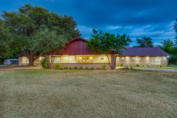 4104 Vz County Rd 3501, Wills Point, TX 75169