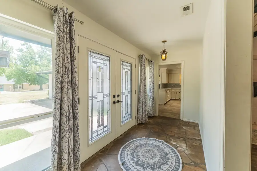 316 Woodcrest Circle, Sulphur Springs, TX 75482 - #2