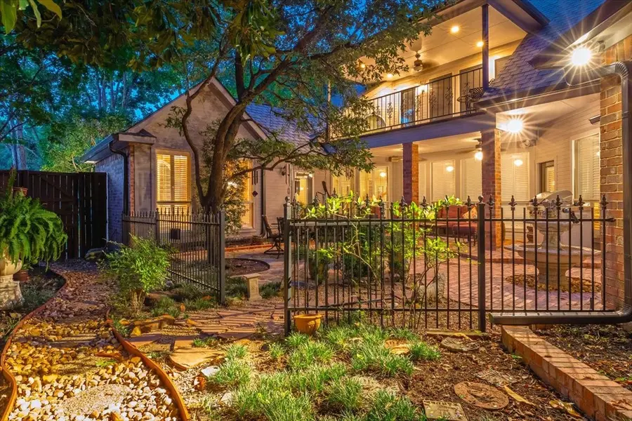 301 W Mill Valley Drive, Colleyville, TX 76034 - #3