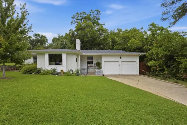 6117 Ridgeway Street, Fort Worth, TX 76116