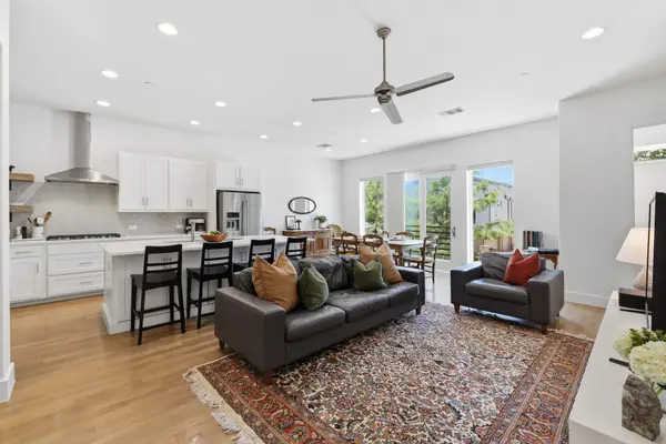 1282 N Prairie Avenue, Dallas, TX 75204