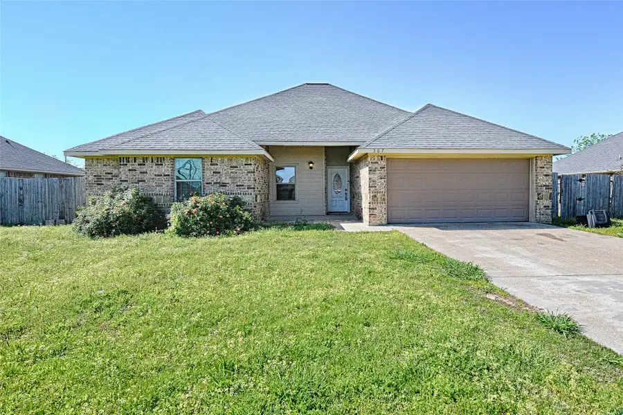 307 W Alene Drive, Mabank, TX 75147 - #2