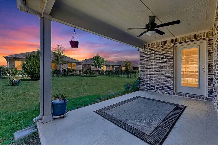 913 Rough Hollow Drive, McKinney, TX 75071 - #2