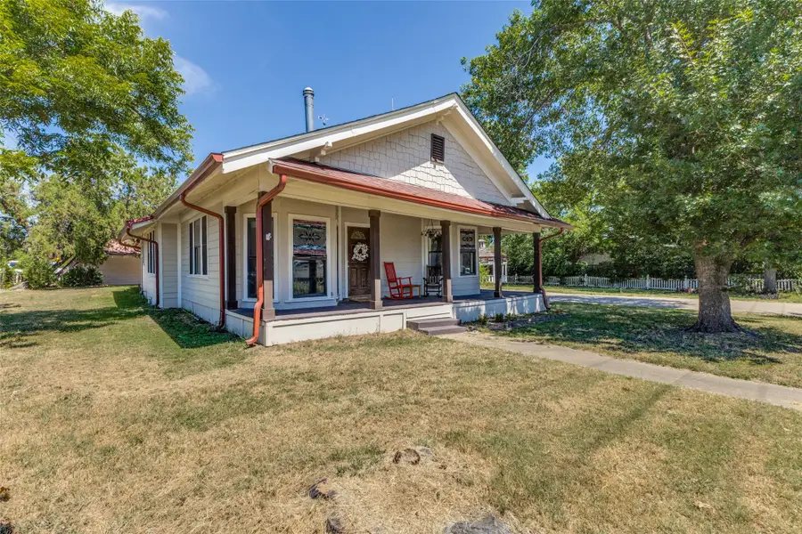 401 S 4th Street, Crandall, TX 75114 - #2