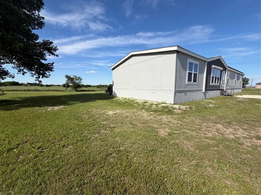 516 Glendale Drive, Godley, TX 76044 - #3