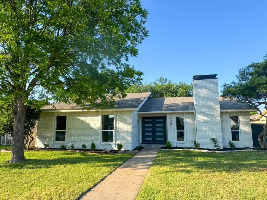 909 Stone Trail Drive, Plano, TX 75023 - #2