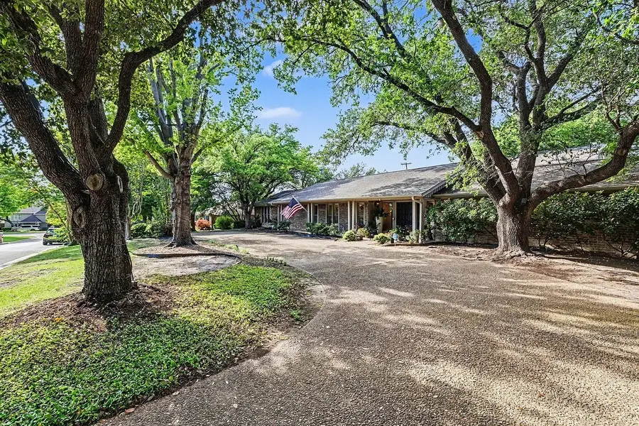 6517 Briarmeade Drive, Dallas, TX 75254 - #2