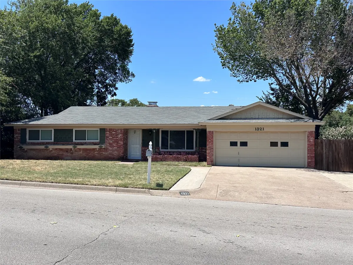 1321 Hurstview Drive, Hurst, TX 76053 - #1