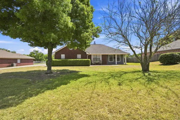 316 Janis Lane, Waxahachie, TX 75165