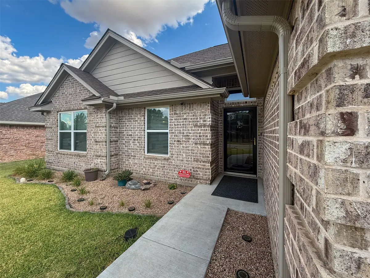 219 Quail Run, Aubrey, TX 76227 - #1