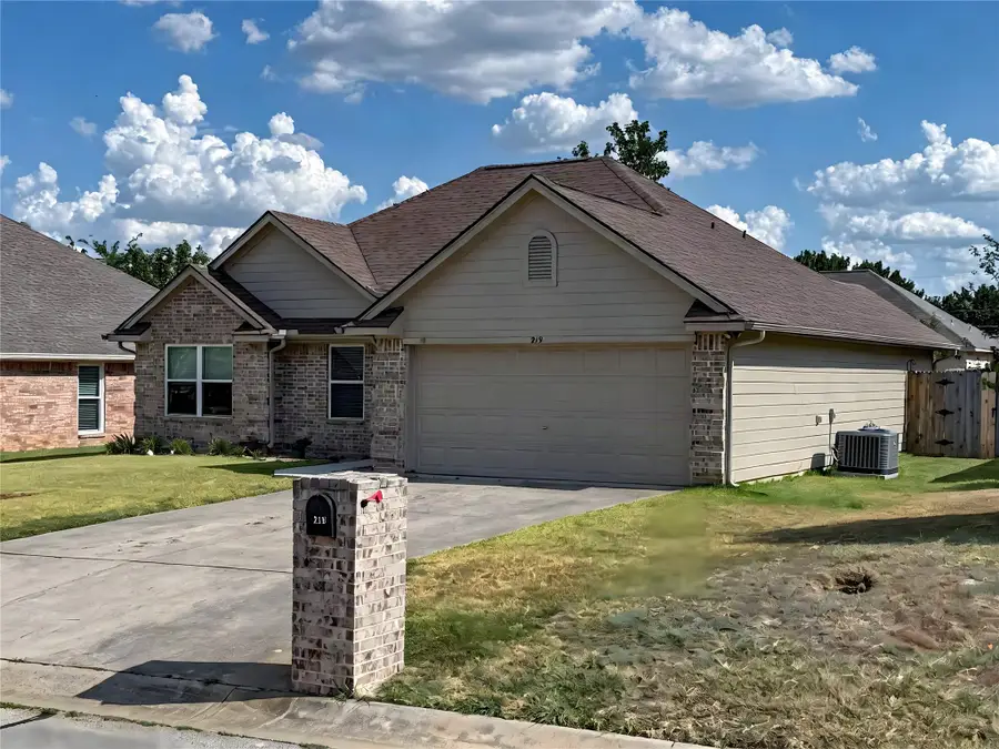 219 Quail Run, Aubrey, TX 76227 - #3