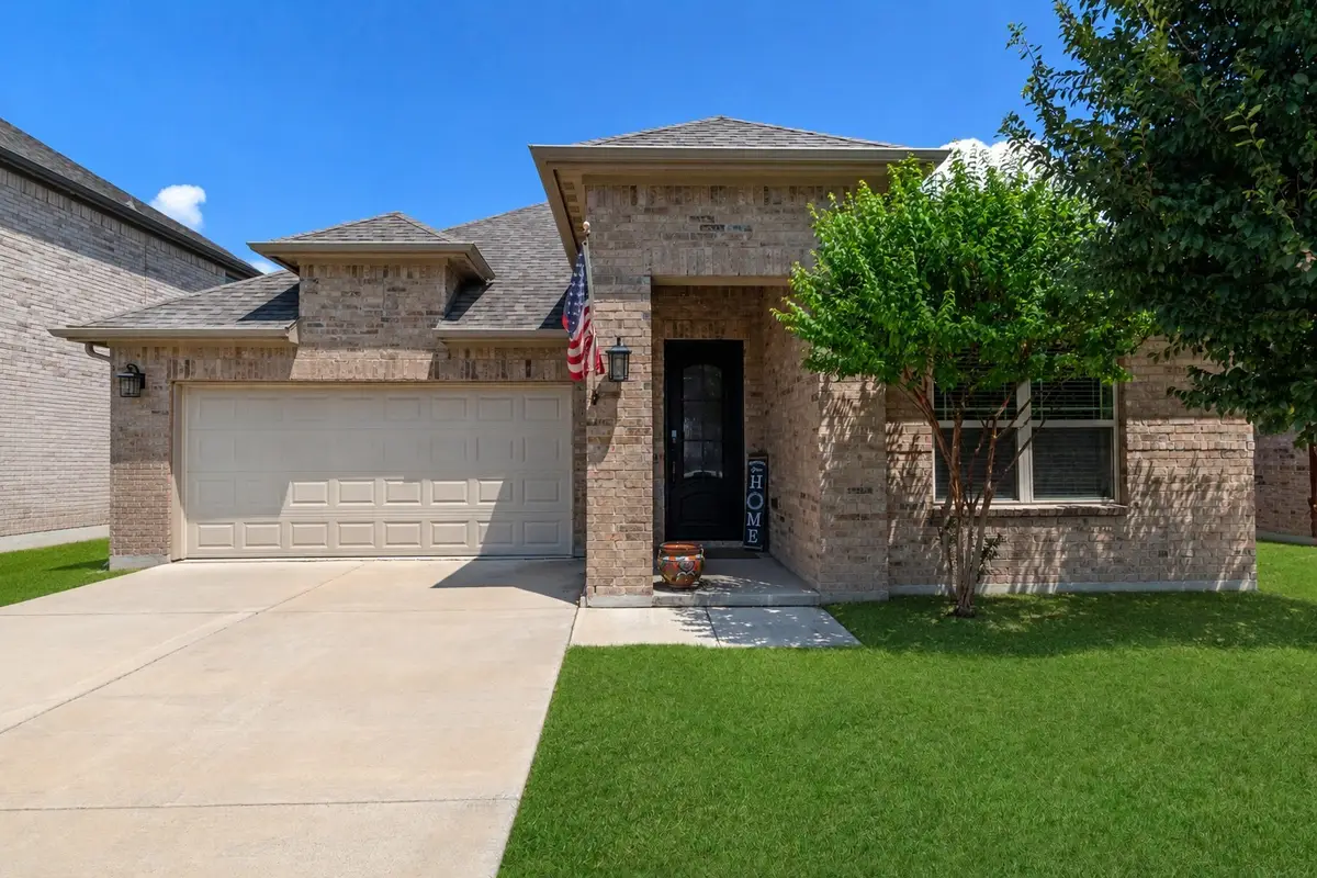 10324 Lakemont Drive, Fort Worth, TX 76131 - #1