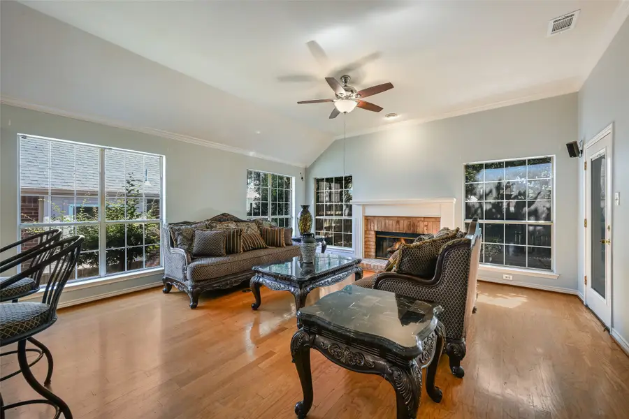 1004 Tennison Drive, Euless, TX 76039 - #3