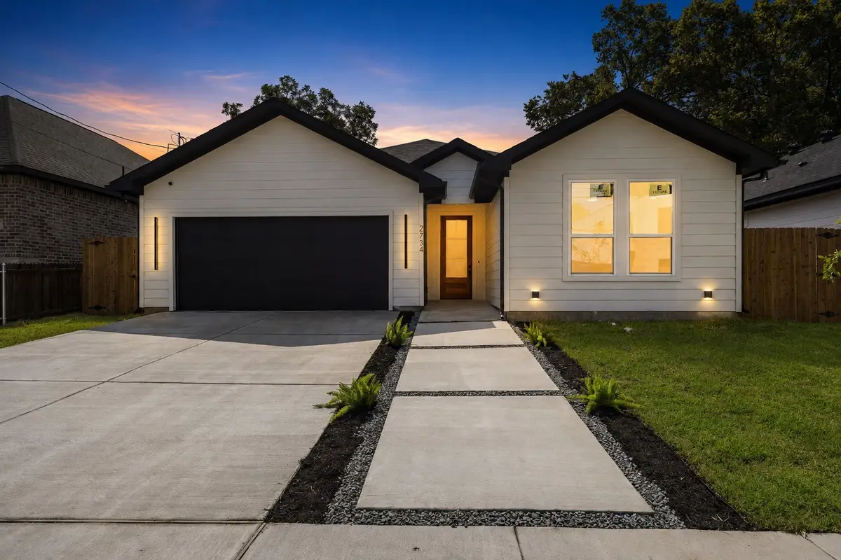 2734 Marburg Street, Dallas, TX 75215 - #1
