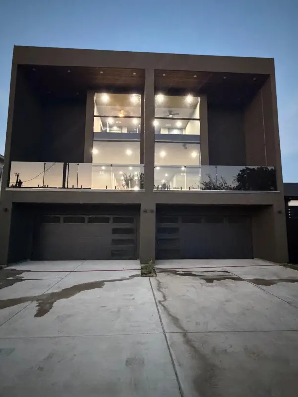 818 Lambert Street, Dallas, TX 75203