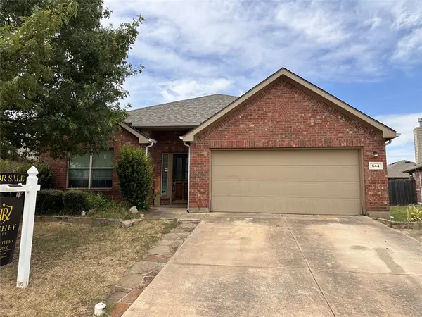 544 Bromeliad Drive, Fort Worth, TX 76052