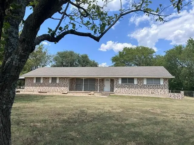 904 Beasley Boulevard, Whitewright, TX 75491 - #1