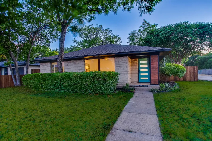 1807 S Vernon Avenue, Dallas, TX 75224 - #2