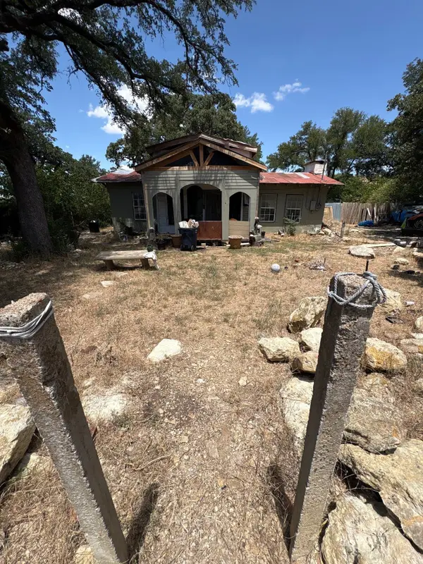 3221 Collin Street, Fort Worth, TX 76119
