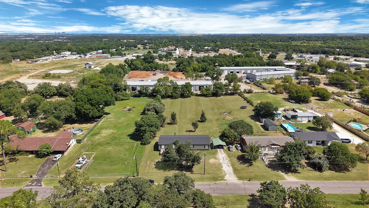 212 Ponderosa Lane, Burleson, TX 76028 - #1