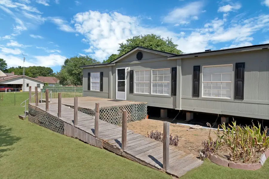 212 Ponderosa Lane, Burleson, TX 76028 - #3