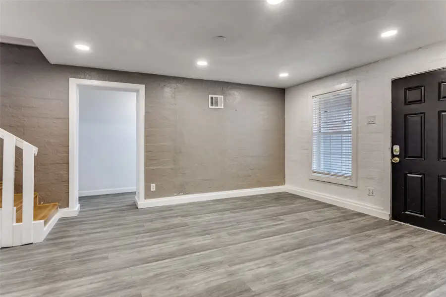 2625 Frazier Avenue, Fort Worth, TX 76110 - #3