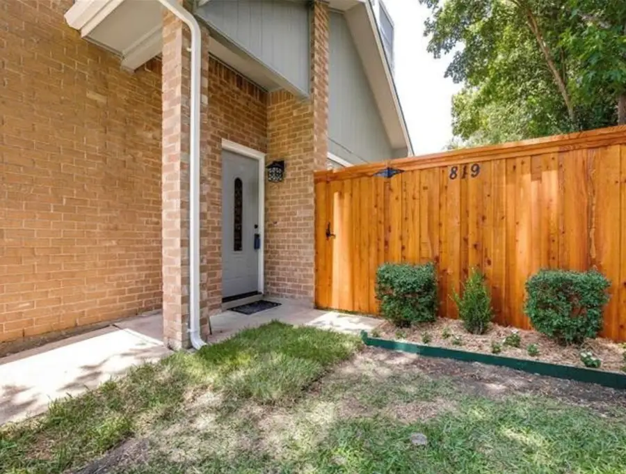 819 Binbrook Drive, Mesquite, TX 75149 - #2